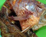 Foto langkah ke 3 dari resep Ikan bakar kecap.
