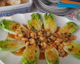 Foto del paso 6 de la receta: Cogollos de lechuga con gambas al pil pil