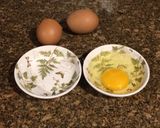 Foto del paso 2 de la receta: Técnicas de cocina: Hacer huevos poché/escalfados perfectos