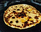 A picture of step 7 of Aloo paneer ke parathe.
