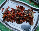 Une image de l'étape 11 de Médaillons de porc grillés à la moutarde et poivrons rouges.