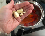 Foto del paso 2 de la receta: Salsa líquida de ají chileno cacho’e cabra 🌶