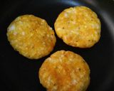 Foto del paso 3 de la receta: Arepas de yuca y auyama