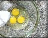Half fry egg and mixed vegetables egg with paratha recipe step 2 photo
