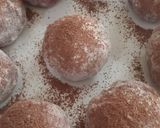 Foto langkah ke 5 dari resep Mochi Ubi Ungu Isi Wafer Cokelat.