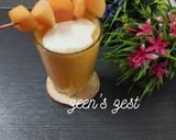 A picture of step 2 of Sweet Melon Smoothie.