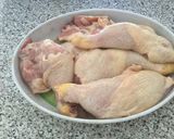 Foto del paso 2 de la receta: Pollo marinado con finas hierbas