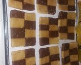 A picture of step 10 of Choco-vanilla cookies.