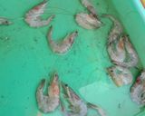 Foto langkah ke 1 dari resep Udang goreng ungkepan.