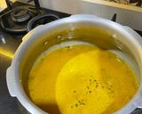 A picture of step 1 of Mix daal.