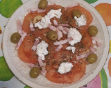 Foto del paso 1 de la receta: Carpaccio de tomate cór de bou con guarnición