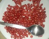 A picture of step 1 of Fresh pomegranate juice🍹.