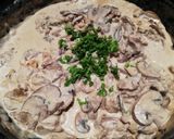 Foto langkah ke 4 dari resep 74. Beef Stroganoff.