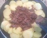 Foto del paso 4 de la receta: Huevos rotos con morcilla