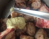 A picture of step 2 of Nihari.