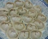 A picture of step 2 of Shrimp and Loofah Dumplings.