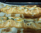 Foto del paso 6 de la receta: Hojaldre relleno con queso de cabra, rúcula, tomate y champiñones 