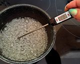 Une image de l'étape 2 de Verrines de mousse à la pistache.