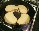 A picture of step 2 of French toast.
