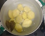 Foto del paso 1 de la receta: Aligot con longaniza blanca