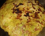 A picture of step 4 of Gobhi aloo ki sabji ka paratha.