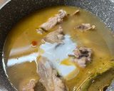 Foto langkah ke 5 dari resep Garang Asem Ayam Terong Telunjuk.