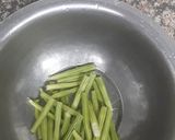 A picture of step 1 of Drumsticks sabzi.