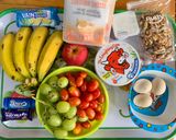 Hình bước làm 2 của món Hộp Ăn Vặt Cho Bé (Travel/Picnic Snack Box For Kids)