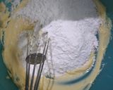A picture of step 2 of Custard Cookies.