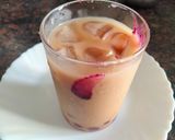 A picture of step 6 of Homemade Jamun flavour Boba pearls tea.