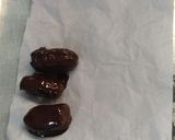 Foto langkah ke 3 dari resep Kurma Coklat.