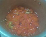A picture of step 3 of Tomato carrot soup.
