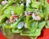 Foto langkah ke 5 dari resep Cabe besar tumis udang.