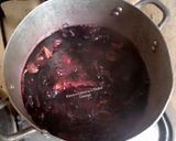 A picture of step 2 of Boabab hibiscus drink.