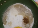Peyek kacang hijau