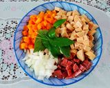 Hình bước làm 1 của món Cơm chiên lá quế
