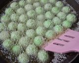 Foto langkah ke 5 dari resep Keciput Pandan.