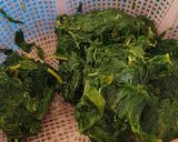 Foto langkah ke 3 dari resep Tumis Daun Pepaya Singkong.