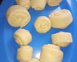 A picture of step 6 of Rolled doughnut.