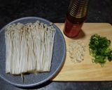 Foto langkah ke 1 dari resep Paengi Beoseot Bokkeum (팽이버섯 볶음) Tumis Jamur Enoki Korea.
