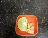 A picture of step 1 of Sugar Free Apple, Papaya & Ginger Smoothie.