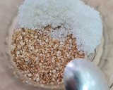 Foto del paso 2 de la receta: Postrecito saludable de coco con hojuelas de quinoa 🥥 🌱 sin azúcares agregados