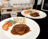 Foto langkah ke 8 dari resep Steak Tuna dengan Saus Teriyaki.