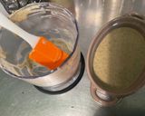 Une image de l'étape 10 de Sauce salade épicée à l'oignon rouge et persil.