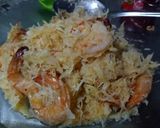 Foto langkah ke 4 dari resep Tumis udang+kelapa,simple & enak.
