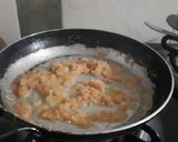 A picture of step 3 of Achari Paneer Muter.