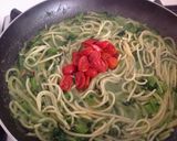 Foto del passaggio 7 della ricetta Spaghetti di grano decorticato a pietra, con cime di rapa alla pugliese