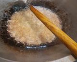 Foto langkah ke 2 dari resep Bawang goreng renyah.