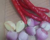 Foto langkah ke 1 dari resep Sayur cabe gendot kentang ceker.