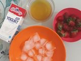 Jus Strawberry Yogurt